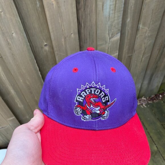 Vintage Adidas Harwood Classics NBA Toronto Raptors Hat - Picture 6 of 7